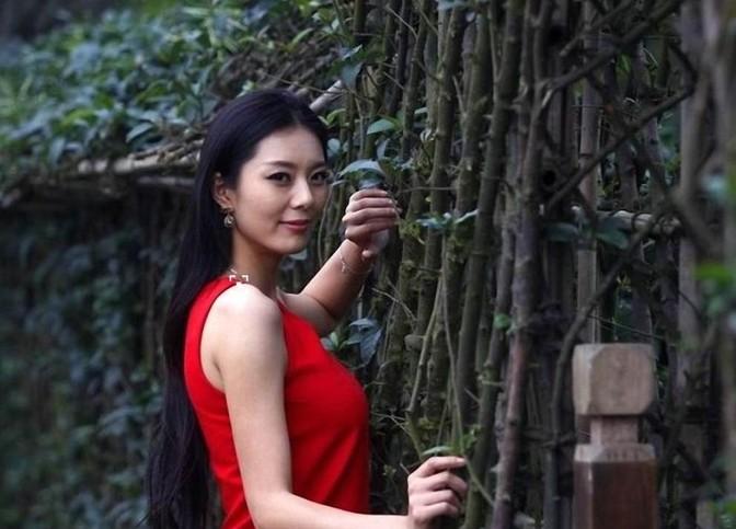 艾尚真整容，美丽背后的真相与反思