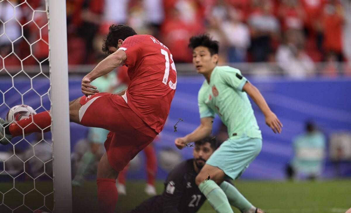 国足亚洲杯出局，遗憾与反思的时刻